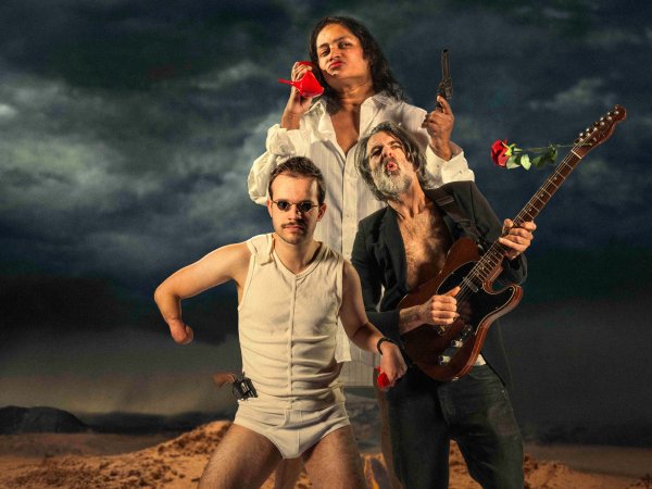 Theater Stap & Compagnie Lodewijk/Louis -  CARMEN (foto © Monday Agbonzee Jr)